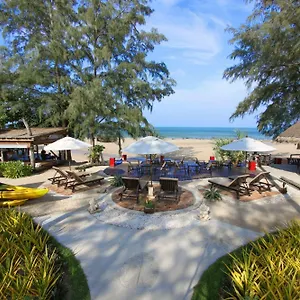 Lanta Castaway Resort